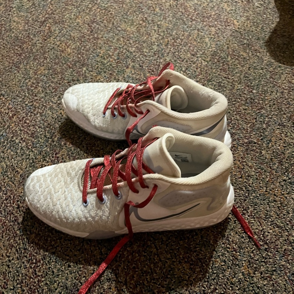 KD basketball shoes